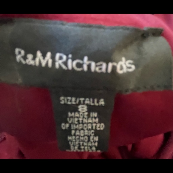 Maroon cold shoulder dress - Picture 3 of 4